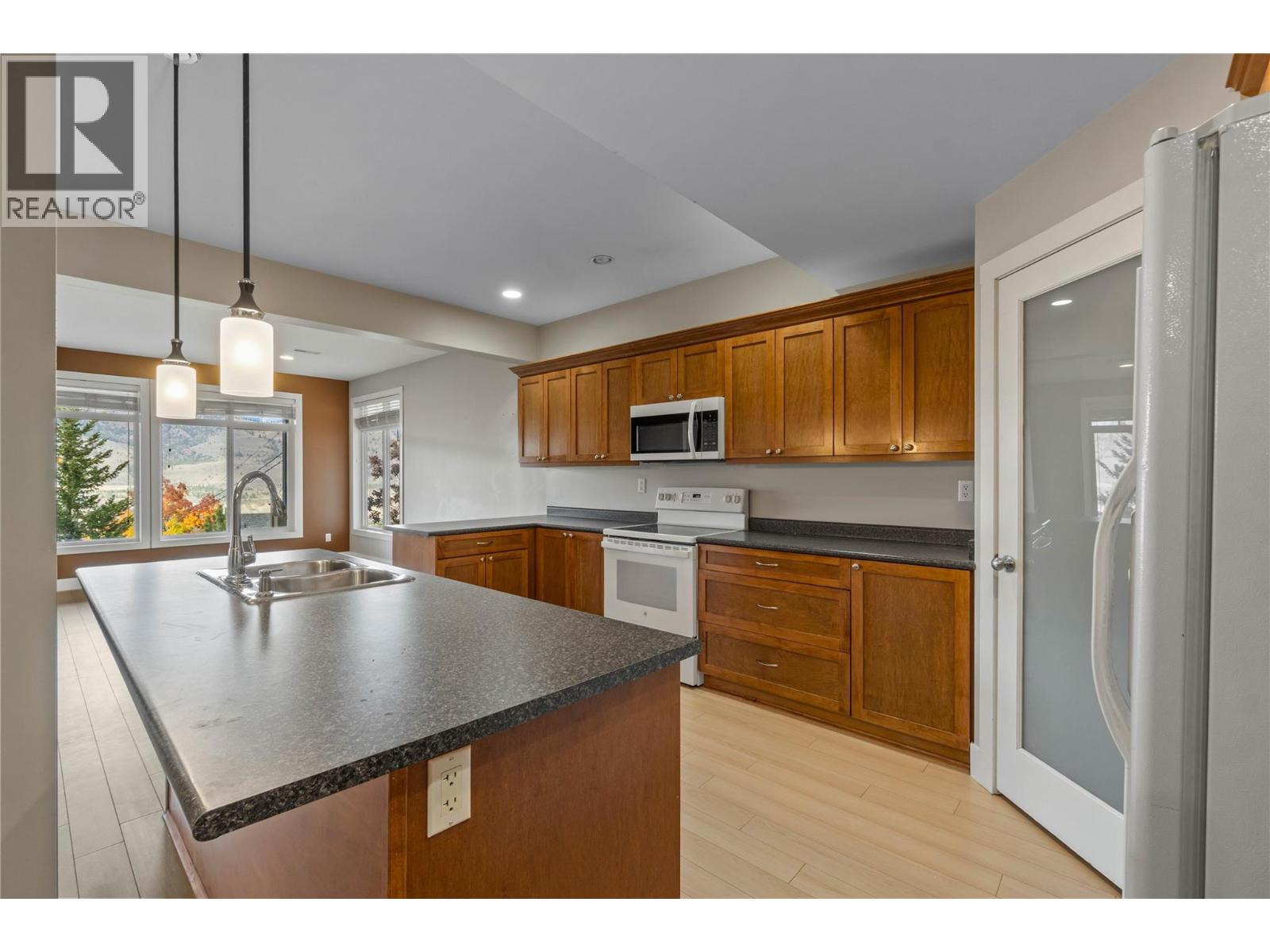 4732 Uplands Drive Property Photo 47