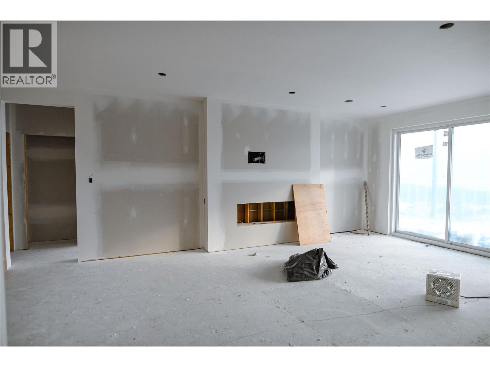 1096 Antler Drive Property Photo 39