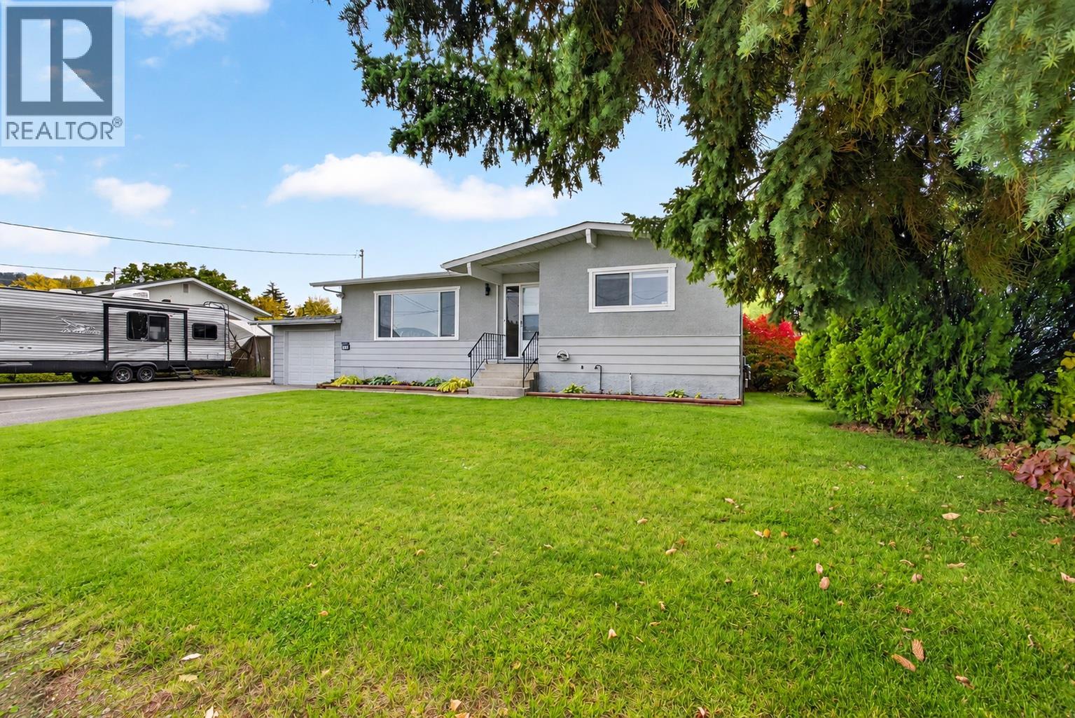 175 Venus Road Property Photo 1