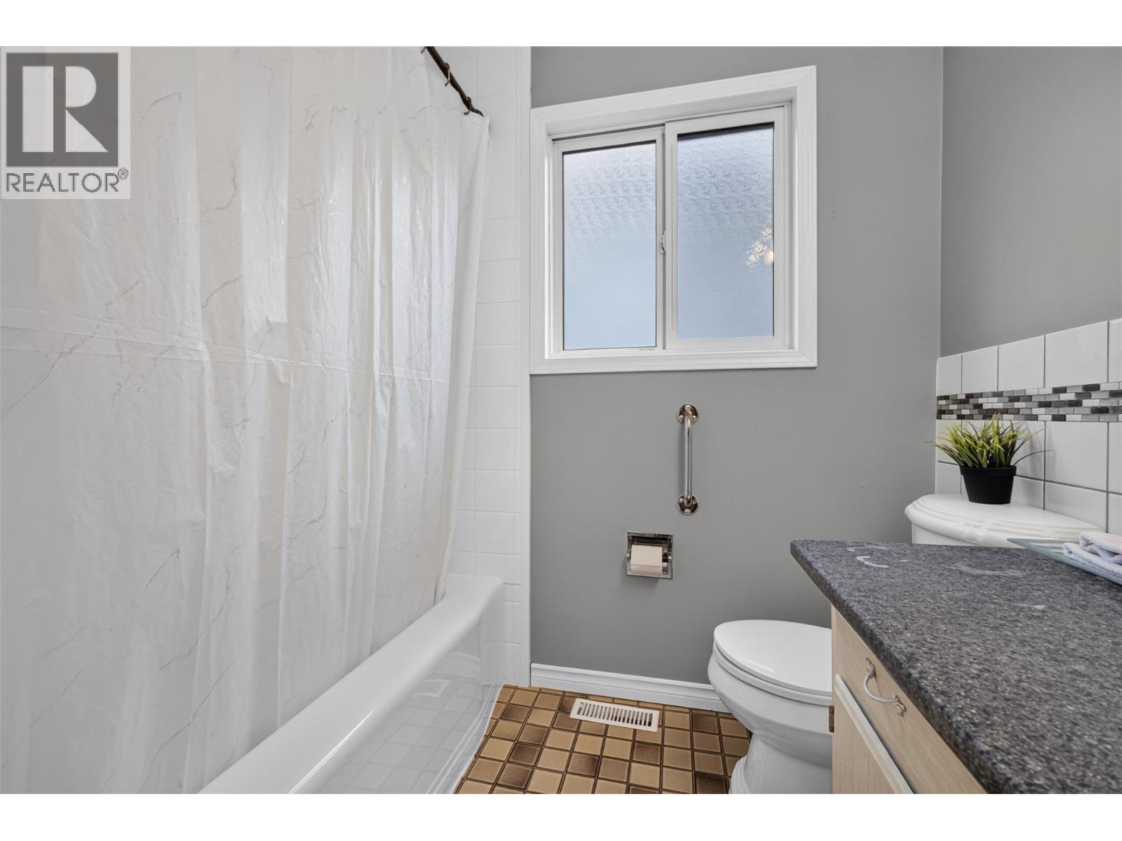 175 Venus Road Property Photo 17