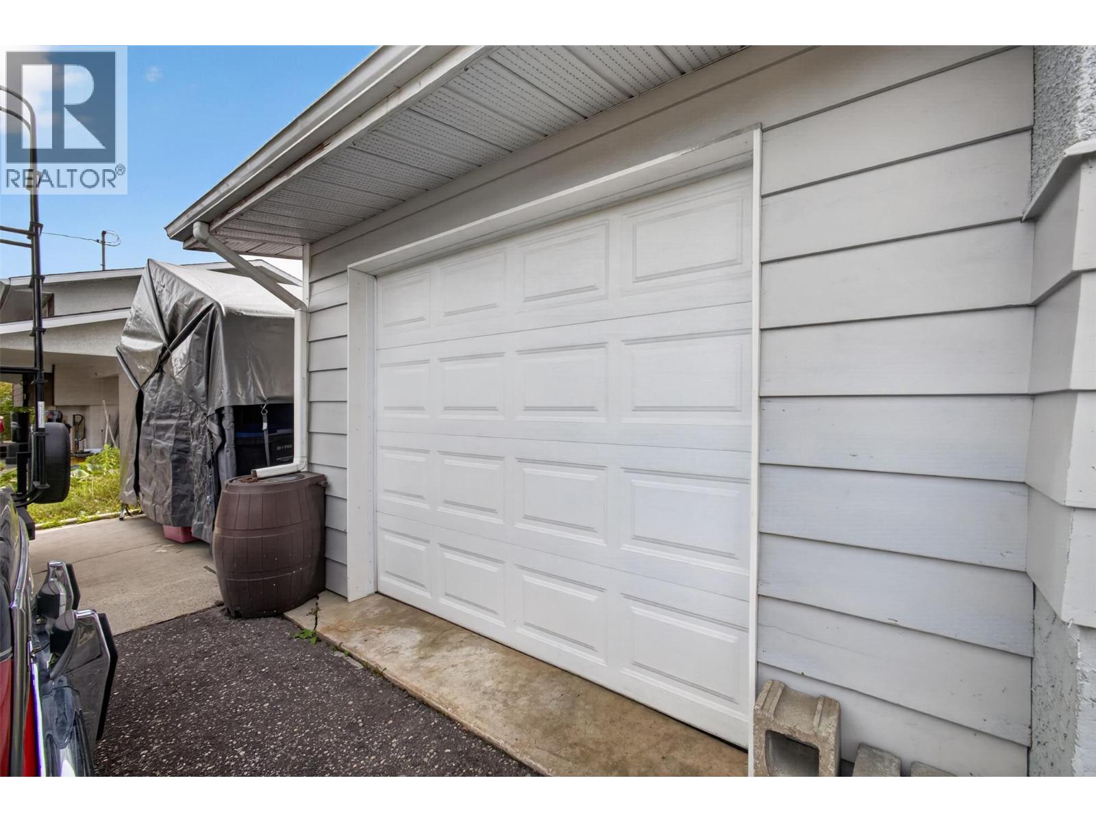 175 Venus Road Property Photo 32