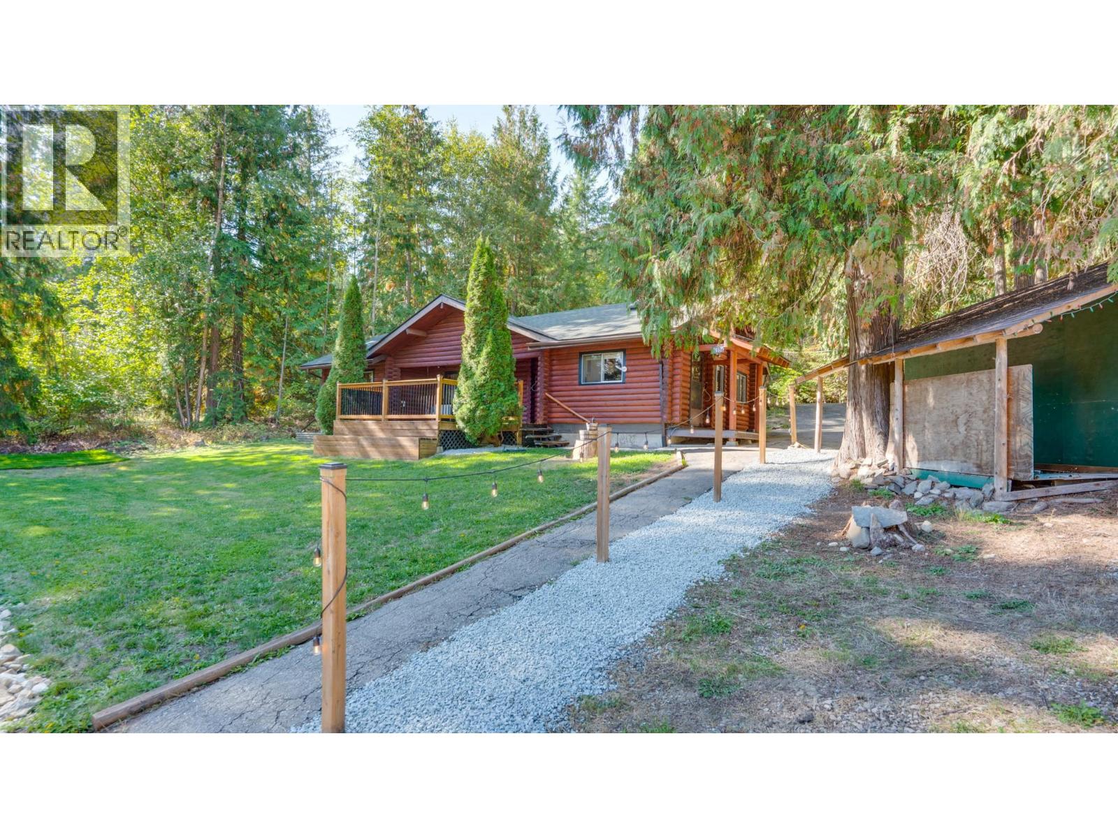 2452 Forest Drive Property Photo 1