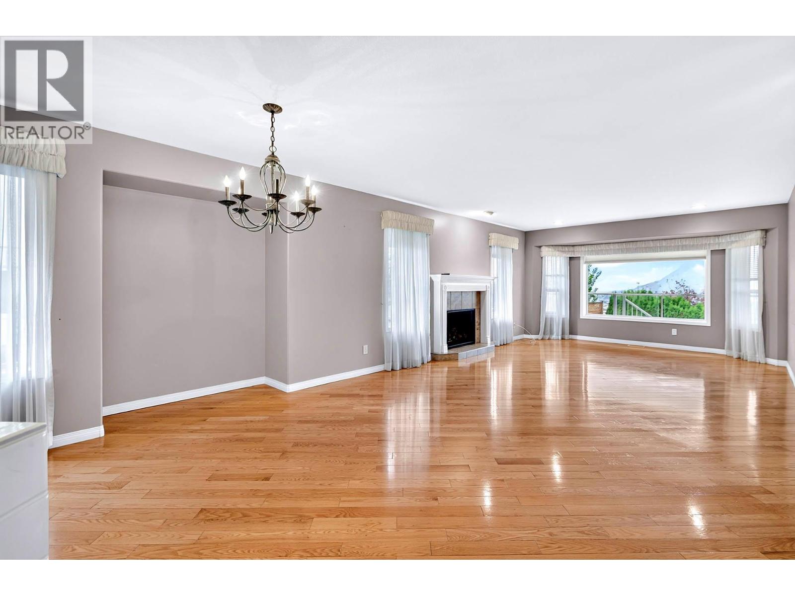 94 Thor Drive Property Photo 3