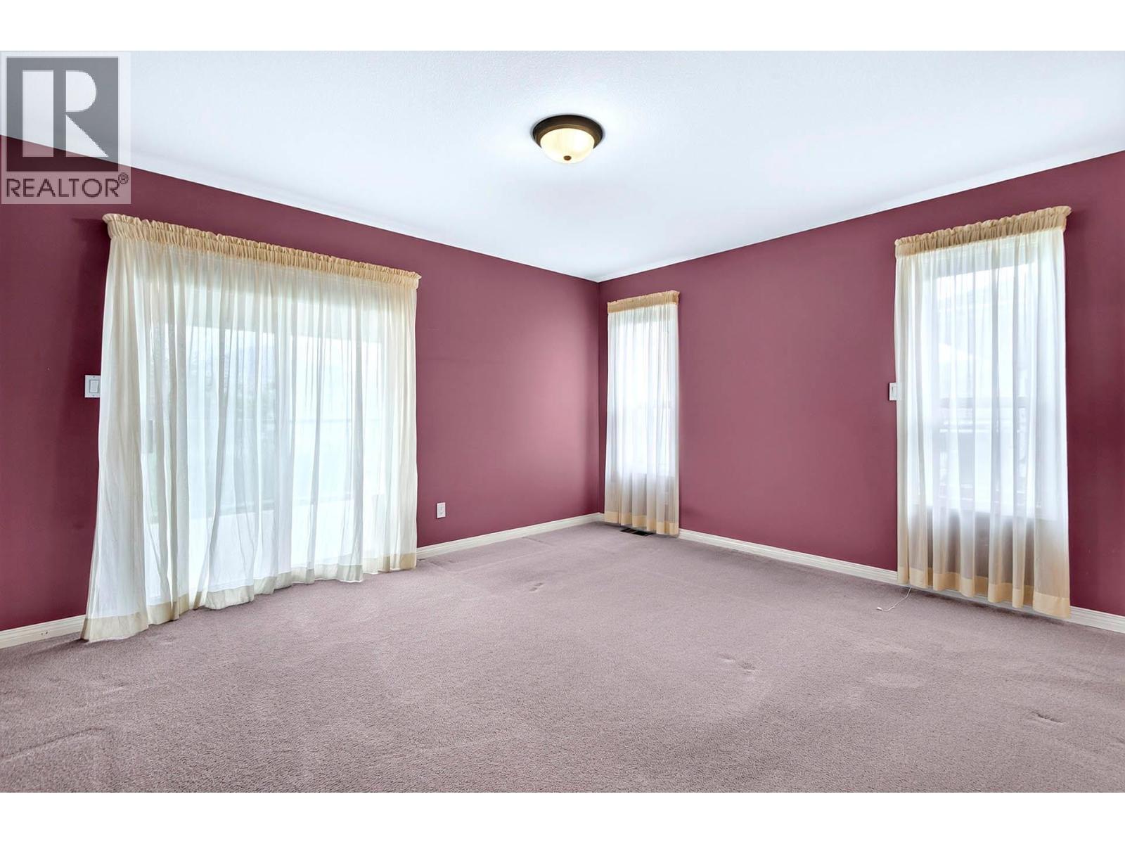 94 Thor Drive Property Photo 8