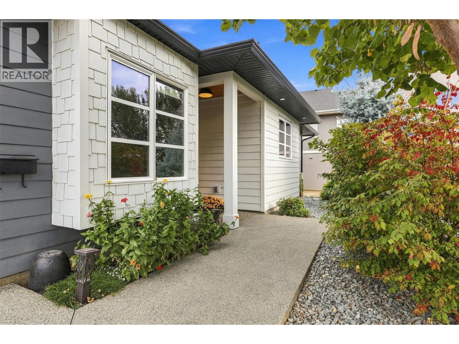 1848 Parkcrest Avenue Property Photo 4