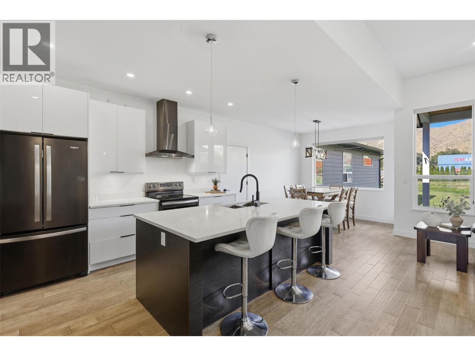 1848 Parkcrest Avenue Property Photo 7