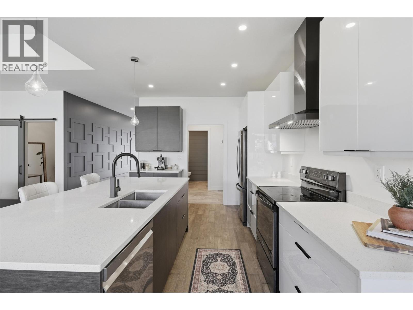 1848 Parkcrest Avenue Property Photo 9