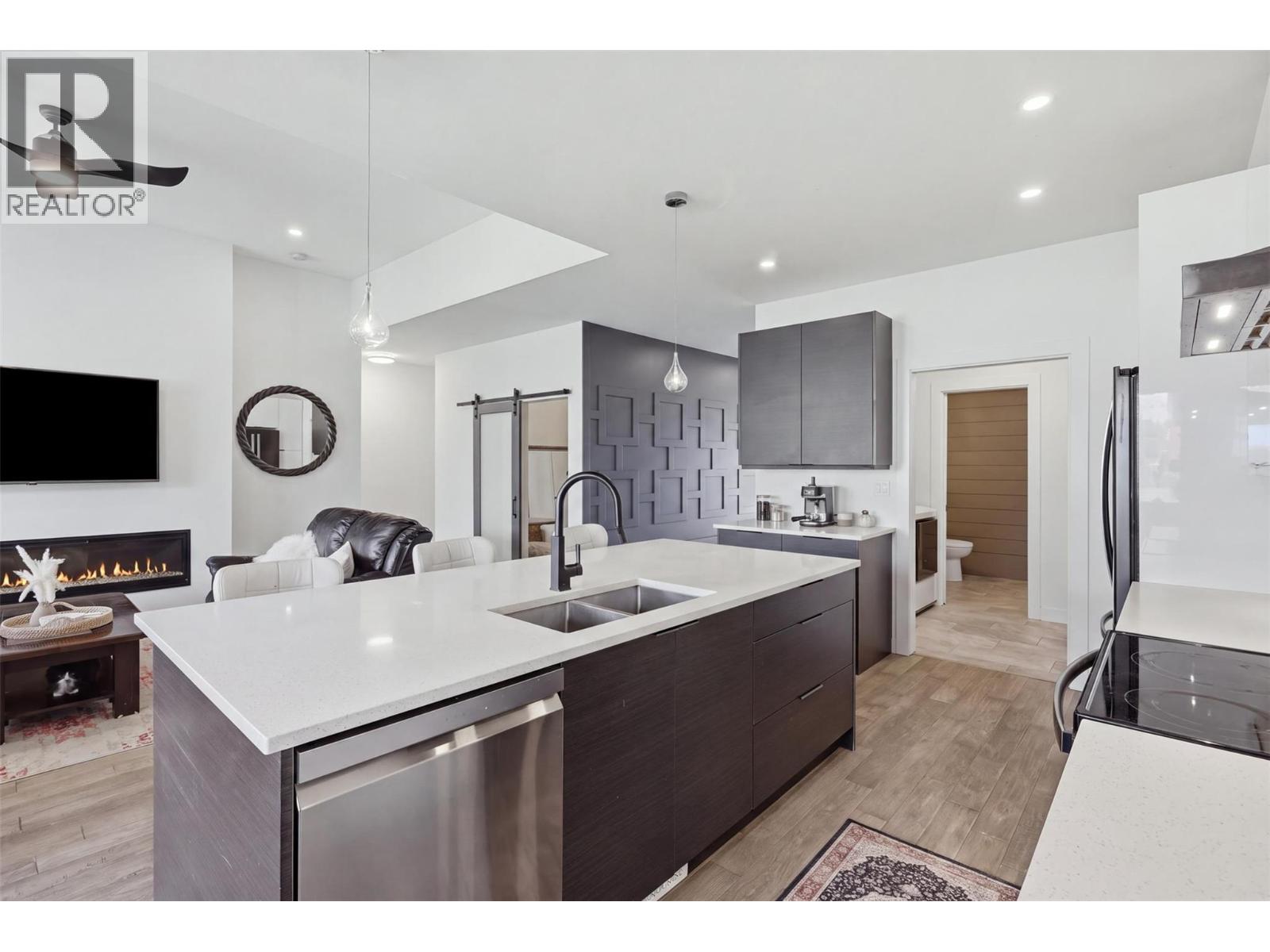 1848 Parkcrest Avenue Property Photo 10