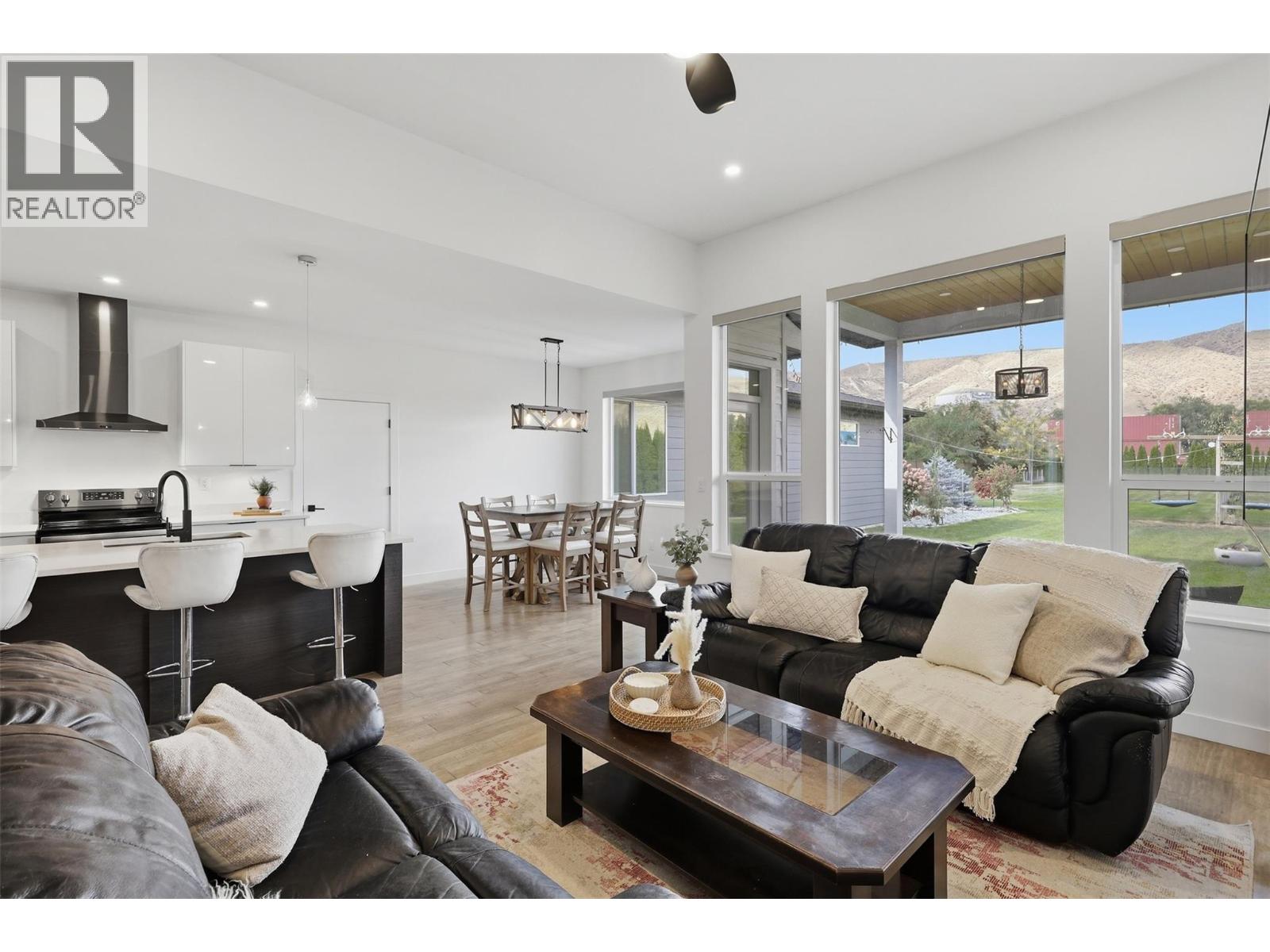 1848 Parkcrest Avenue Property Photo 15