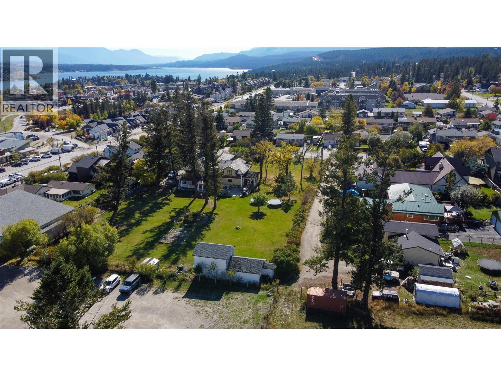 1018 5th Street Property Photo 2