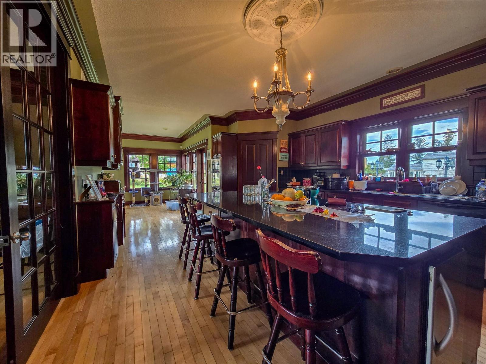 1018 5th Street Property Photo 4