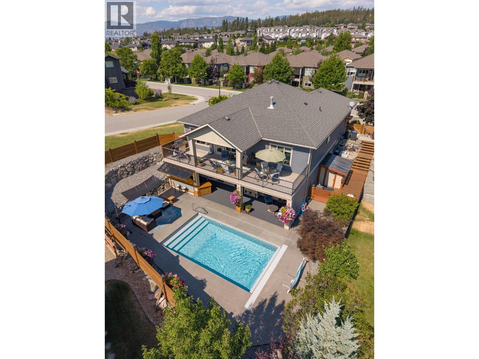 12931 East Ridge Drive Property Photo 1