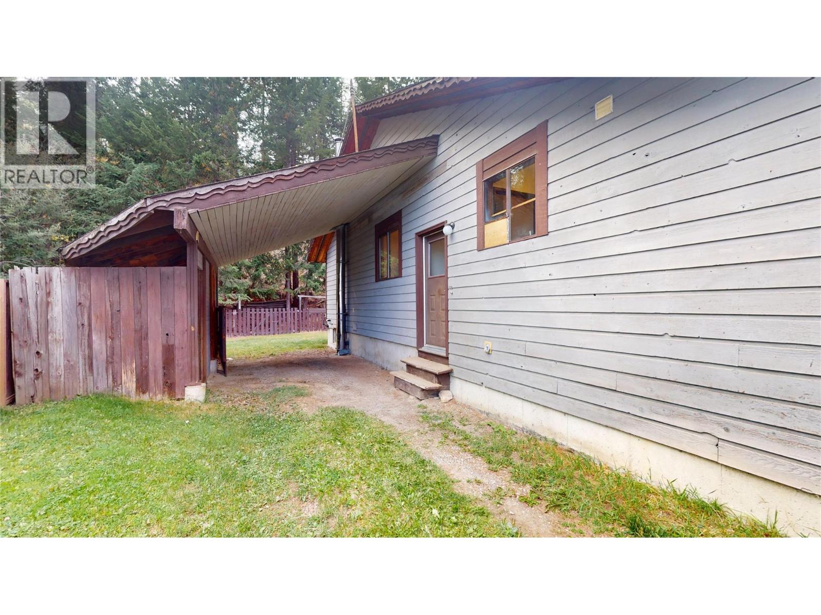 281 Kimbrook Crescent Property Photo 5