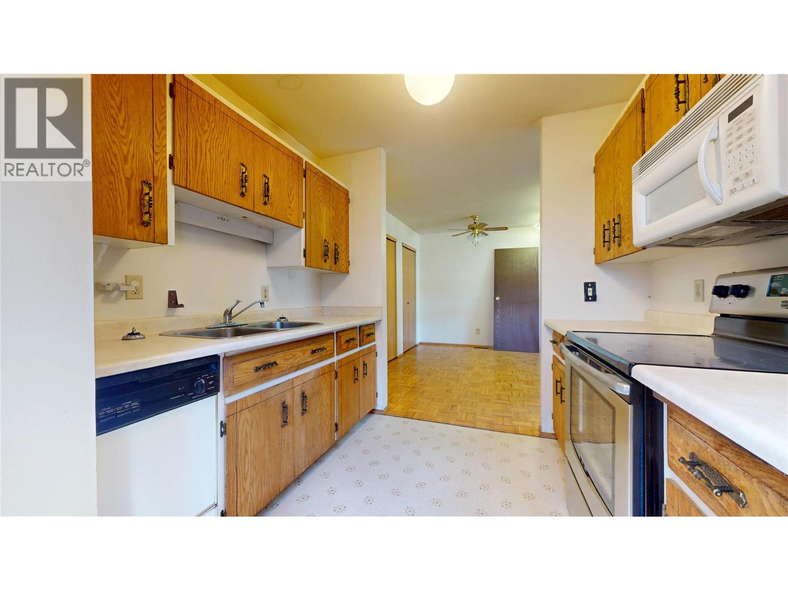 281 Kimbrook Crescent Property Photo 13