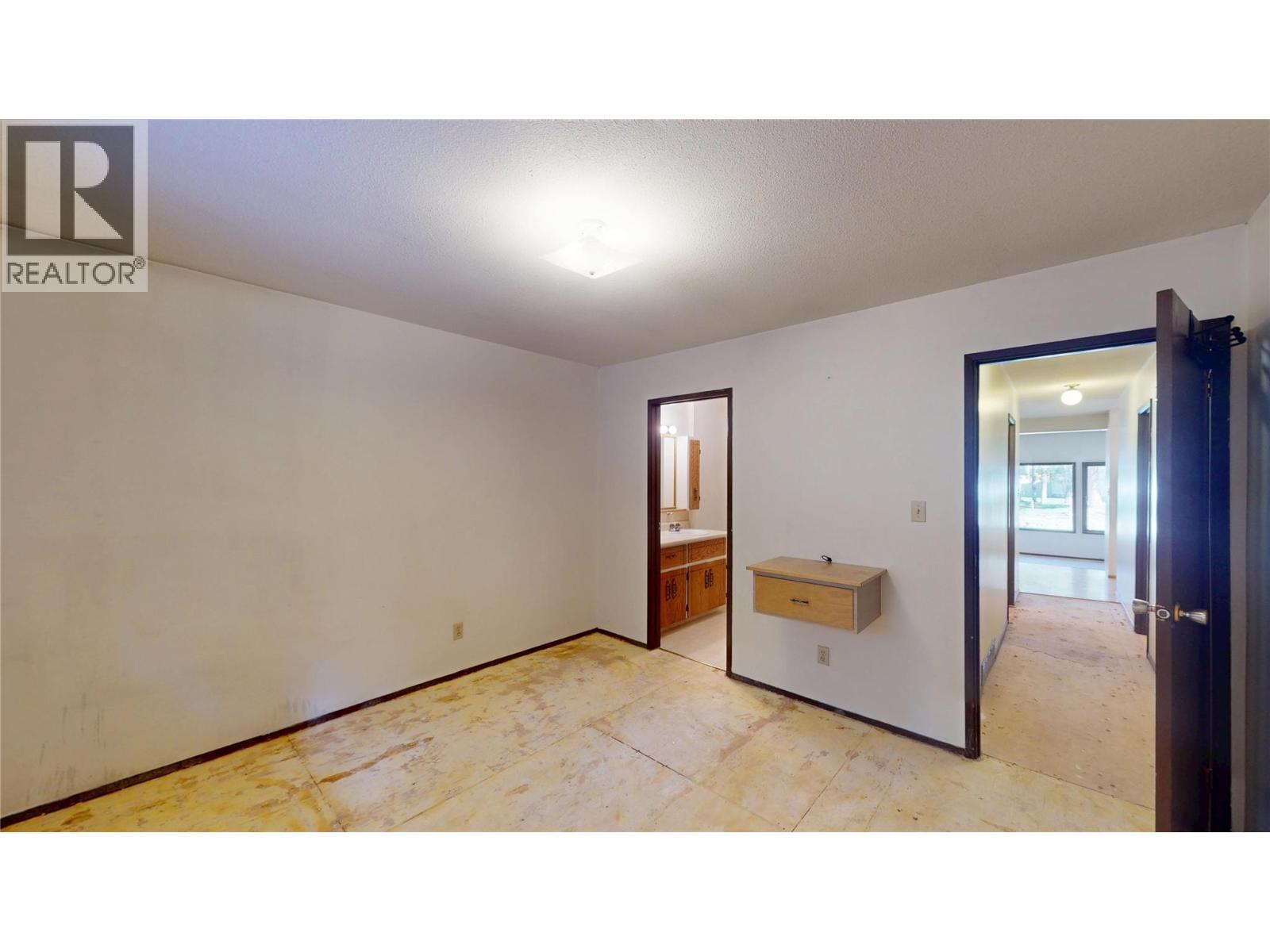 281 Kimbrook Crescent Property Photo 15