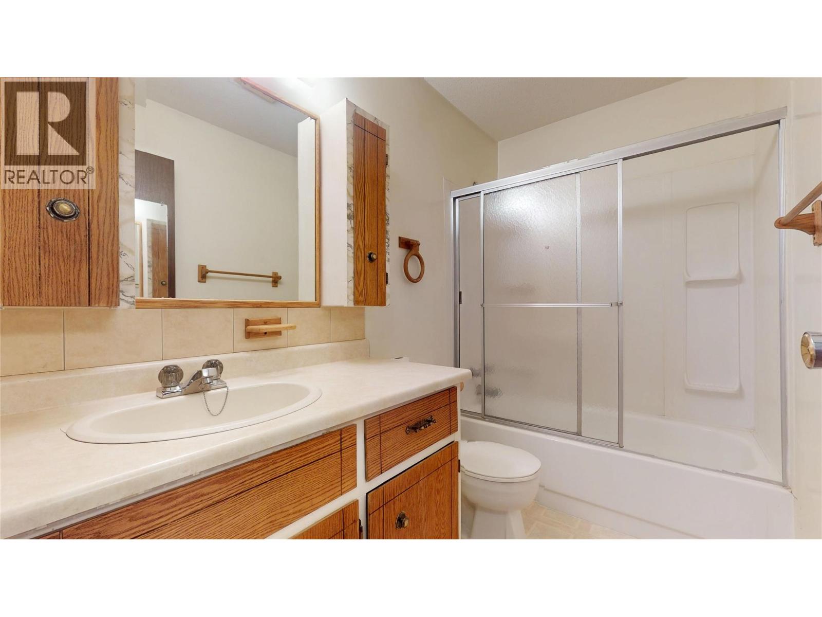 281 Kimbrook Crescent Property Photo 23