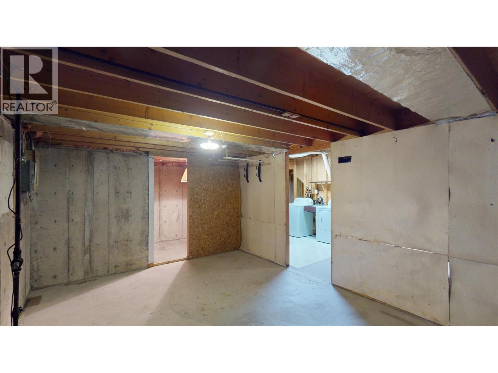 281 Kimbrook Crescent Property Photo 32