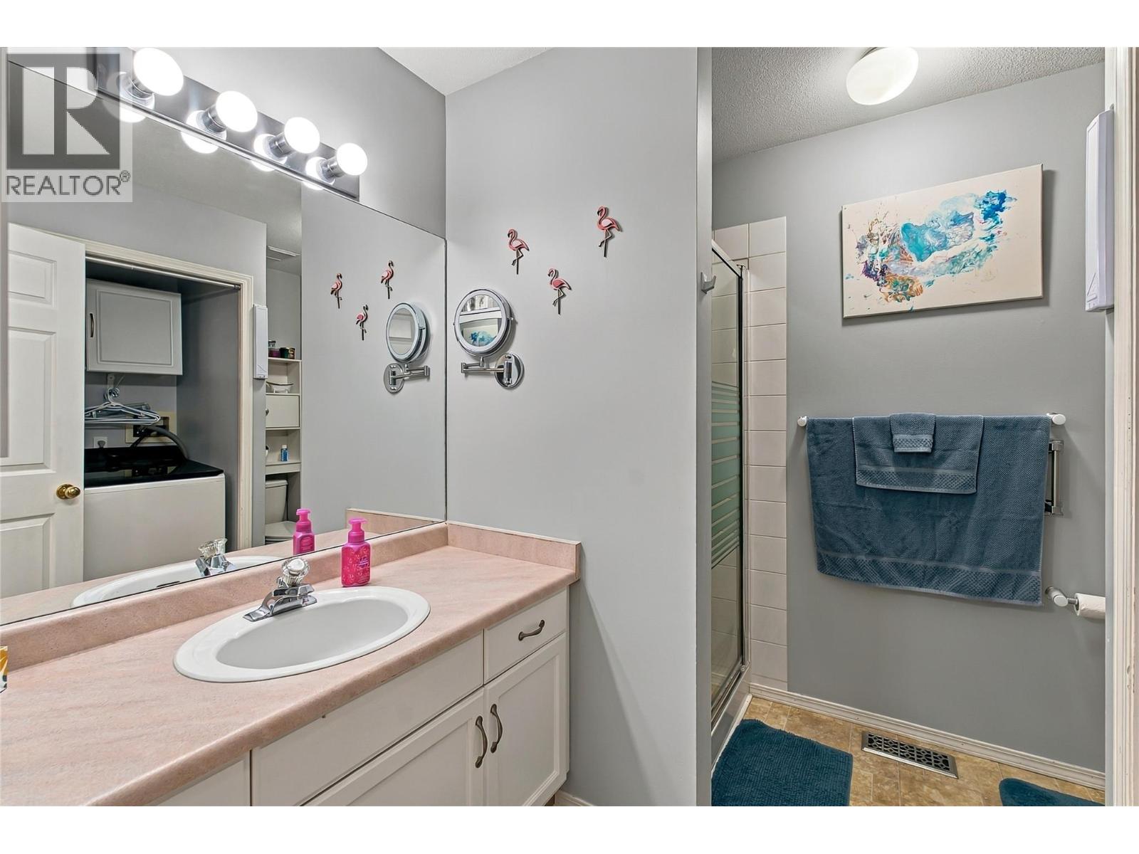 1874 Parkview Crescent Unit# 32 Lot# 32 Property Photo 10