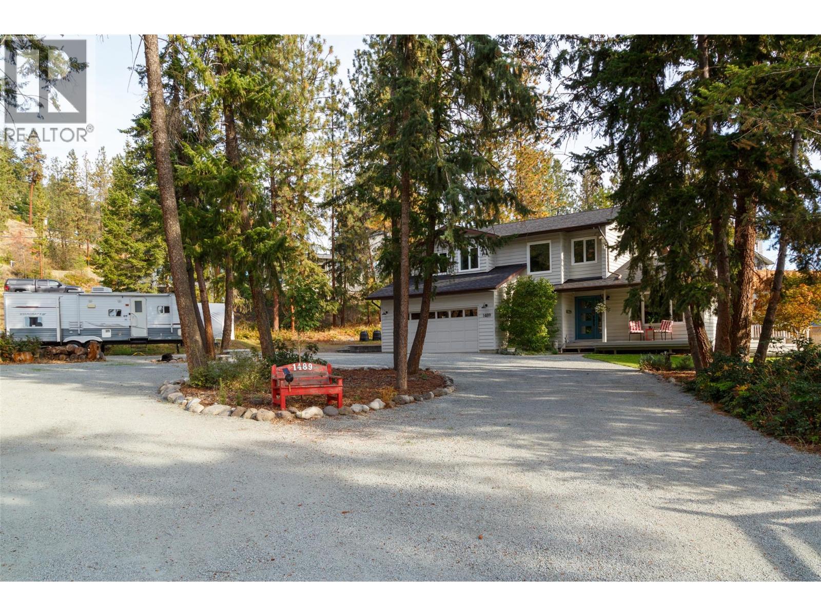 1489 Bear Creek Road Property Photo 3