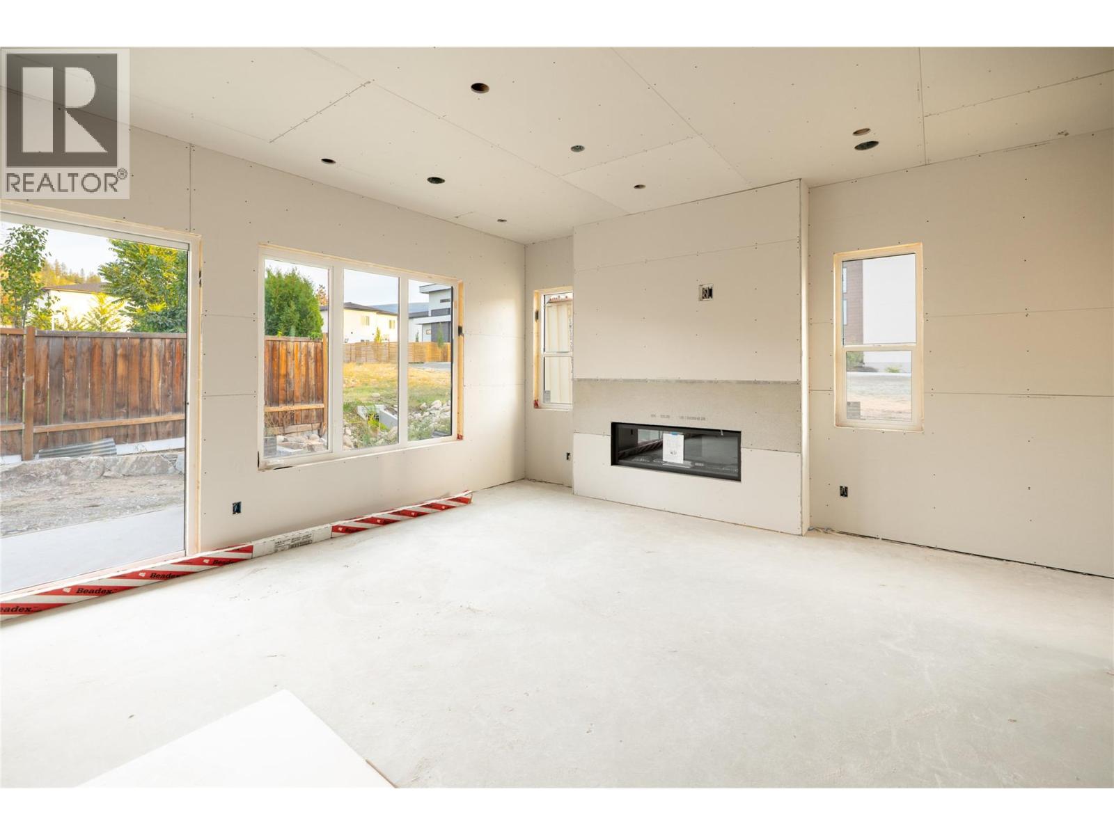 4609 Fordham Road Property Photo 4