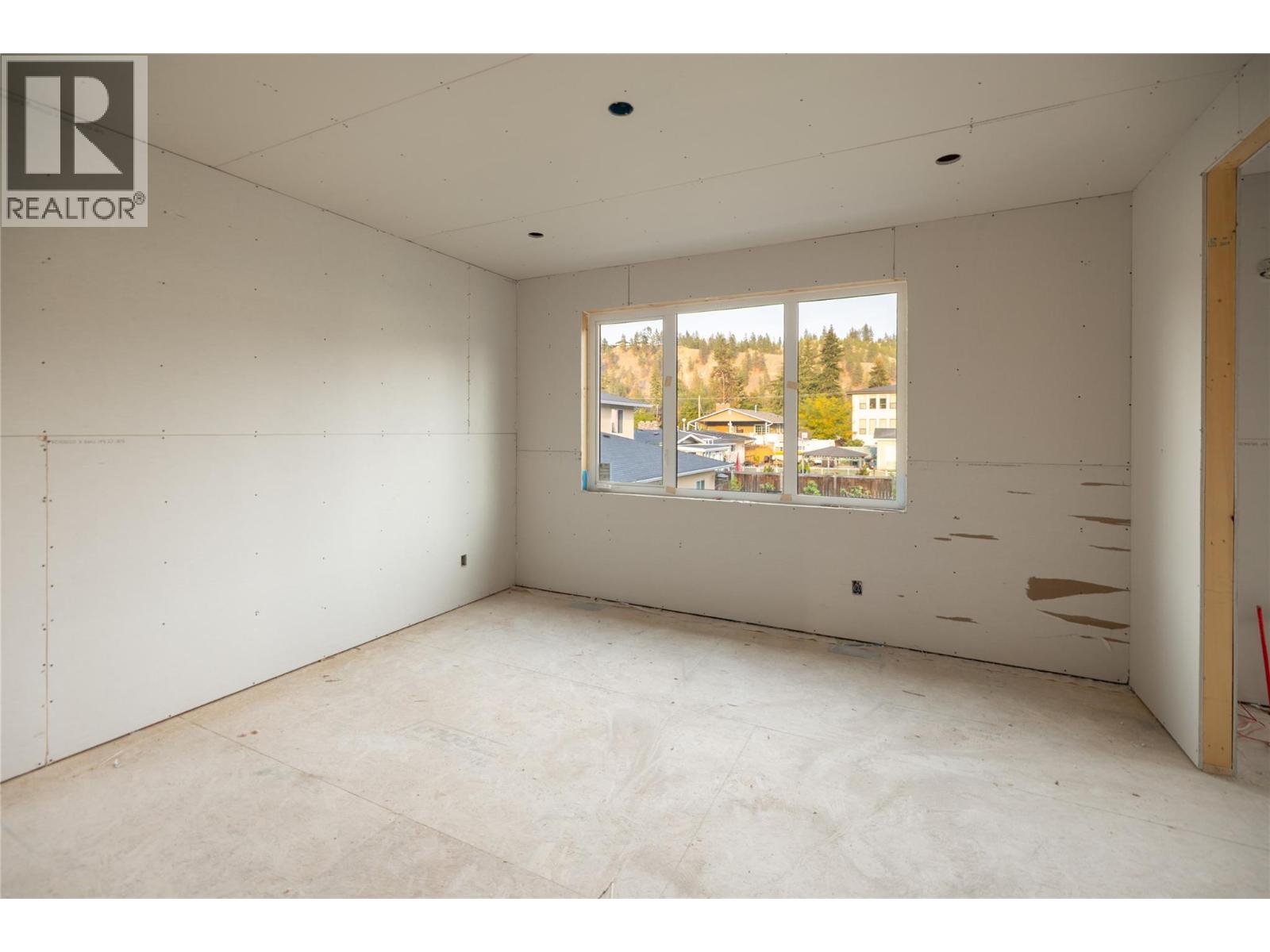4609 Fordham Road Property Photo 8