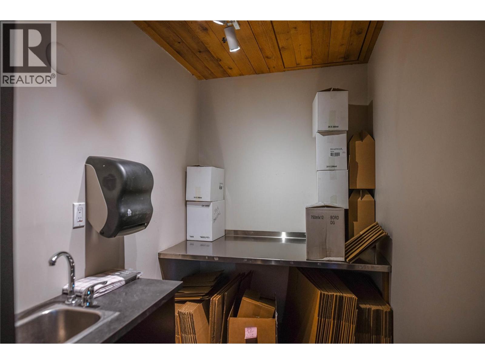 5355 Trepanier Bench Road Property Photo 31
