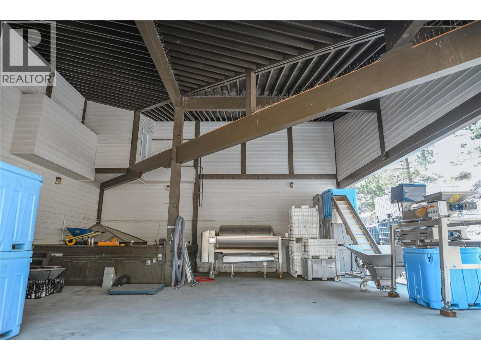 5355 Trepanier Bench Road Property Photo 37