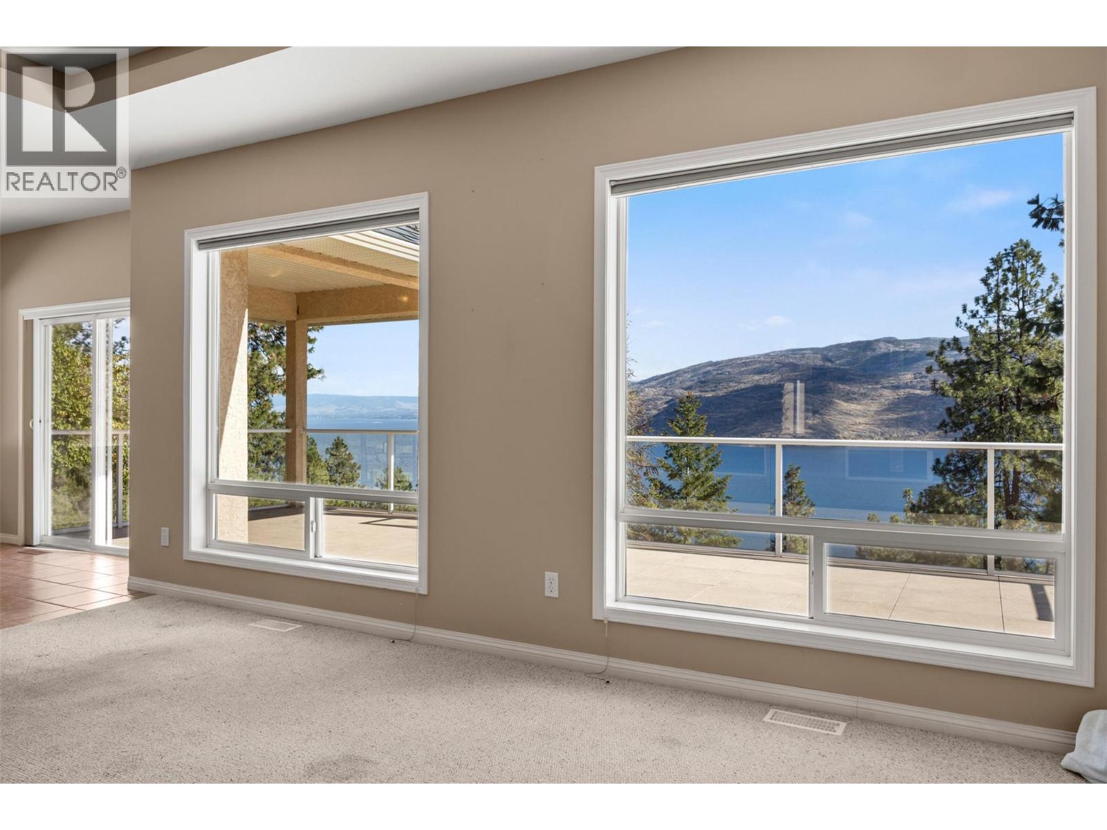 6455 Vernon Avenue Property Photo 11