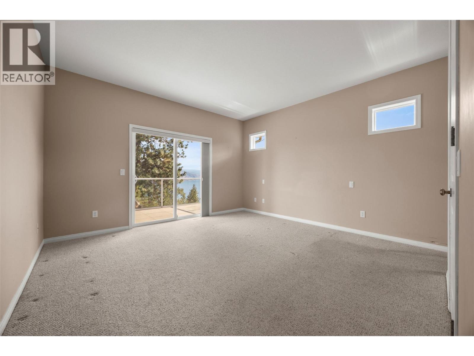 6455 Vernon Avenue Property Photo 13