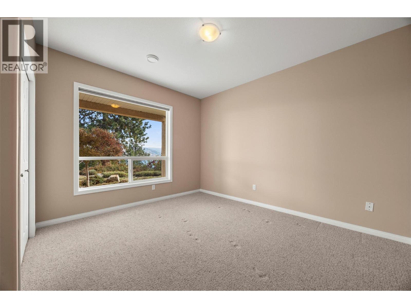 6455 Vernon Avenue Property Photo 37