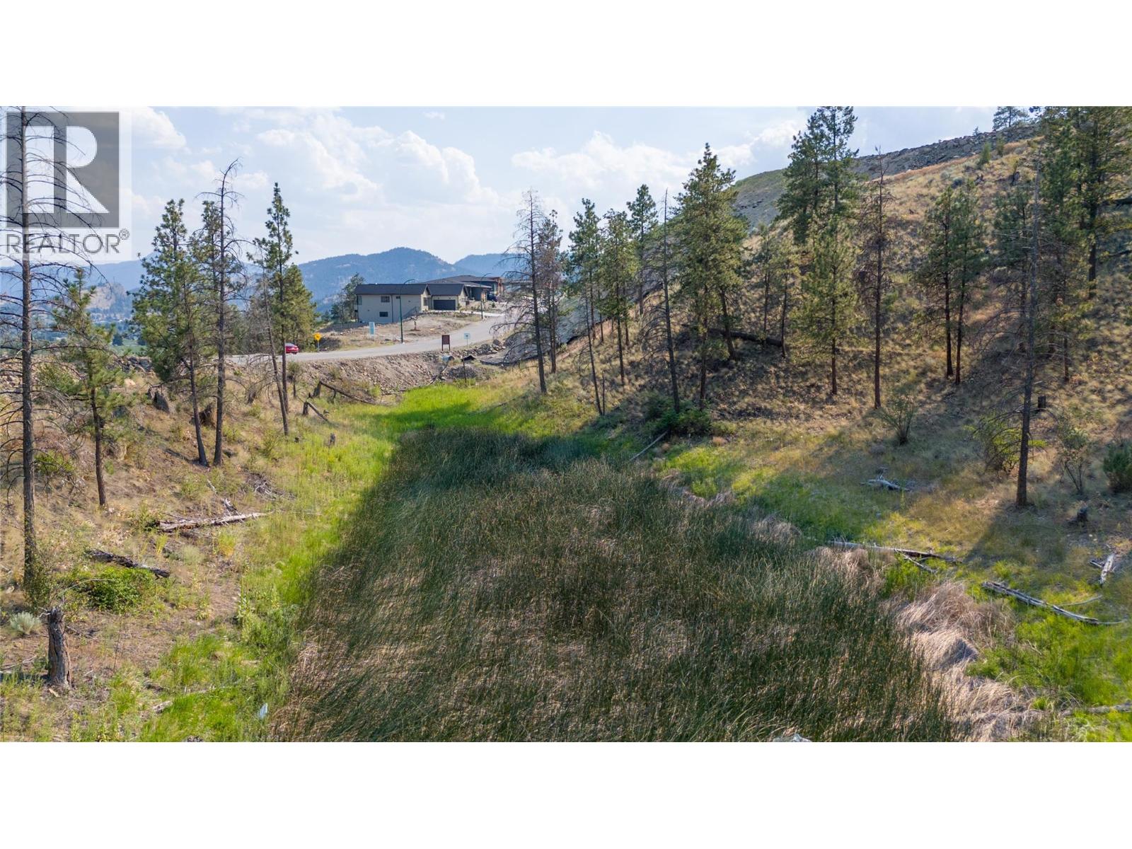 17547 Sanborn Street Property Photo 8