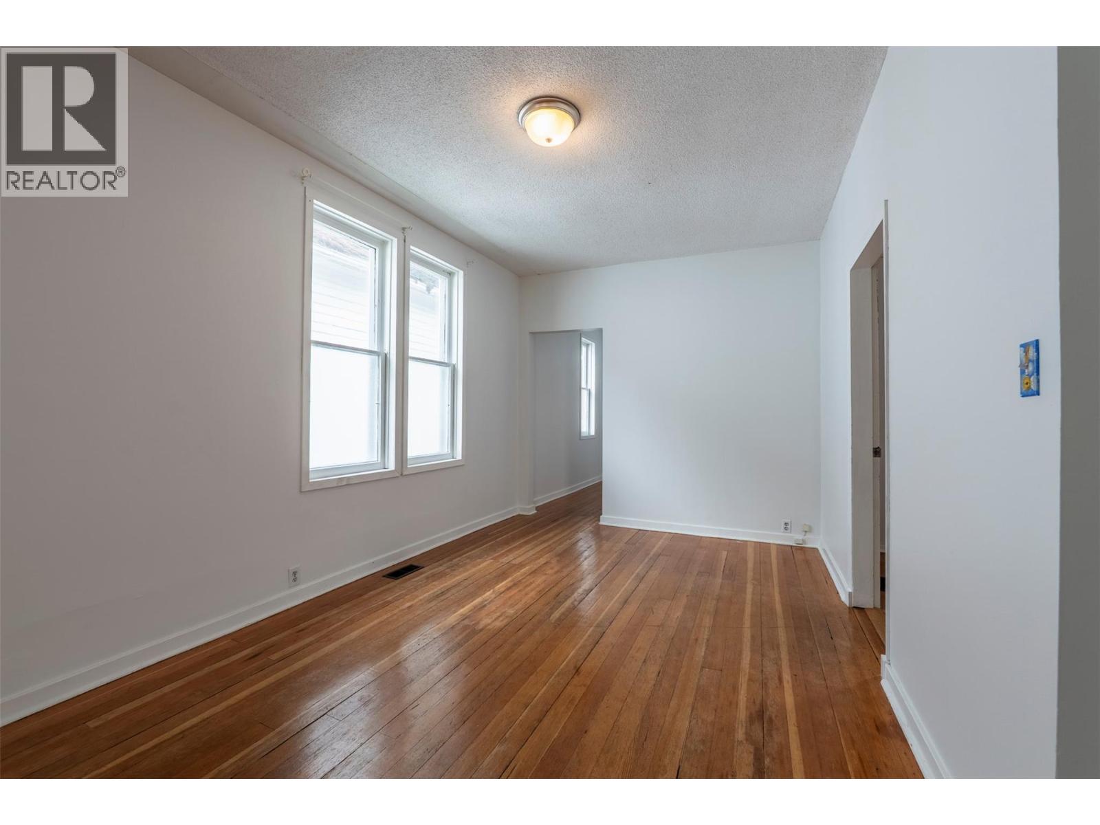 308/310 Carbonate Street Property Photo 7