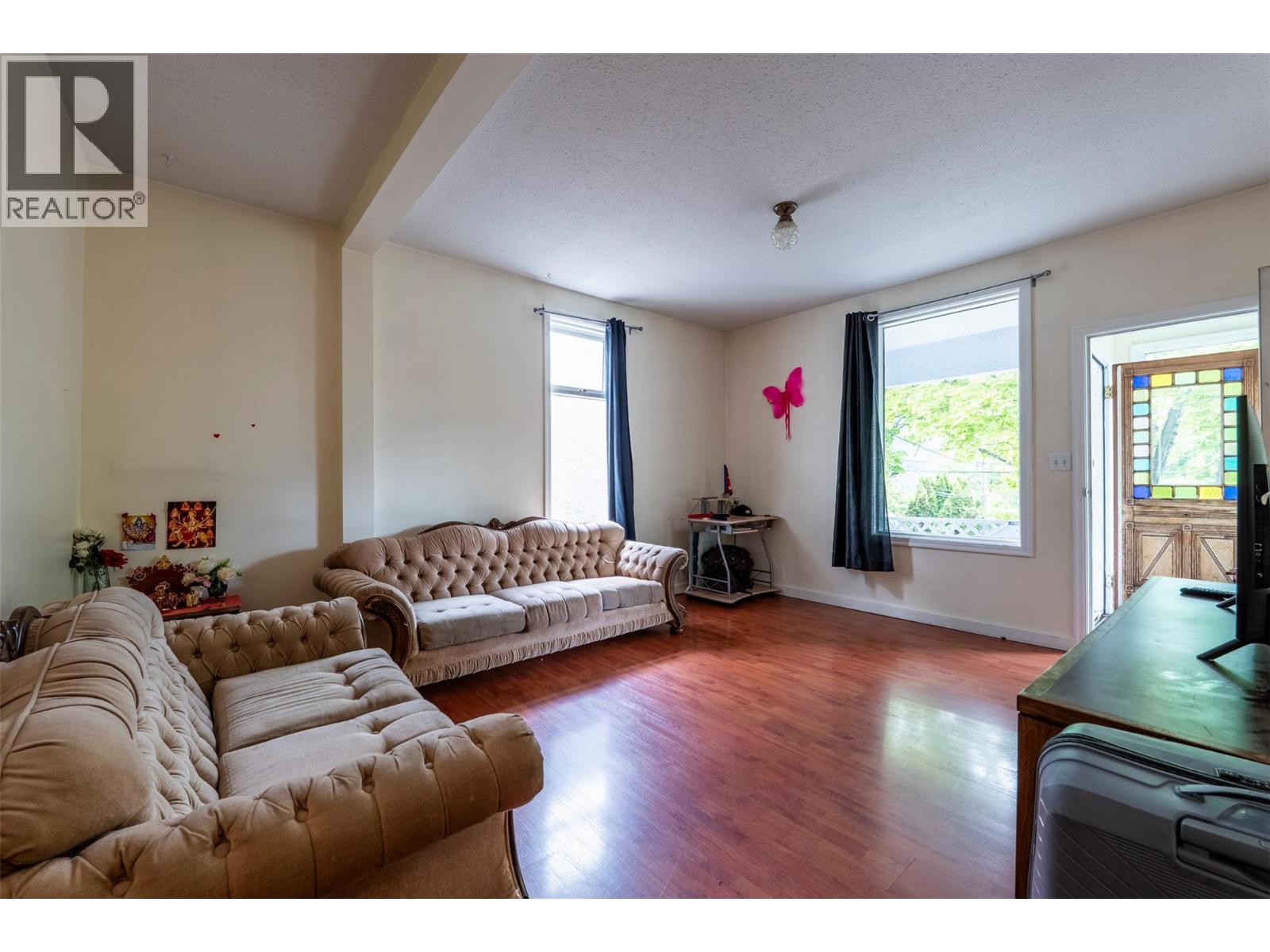 308/310 Carbonate Street Property Photo 25