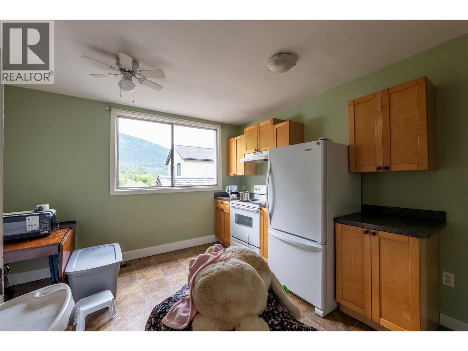 308/310 Carbonate Street Property Photo 26