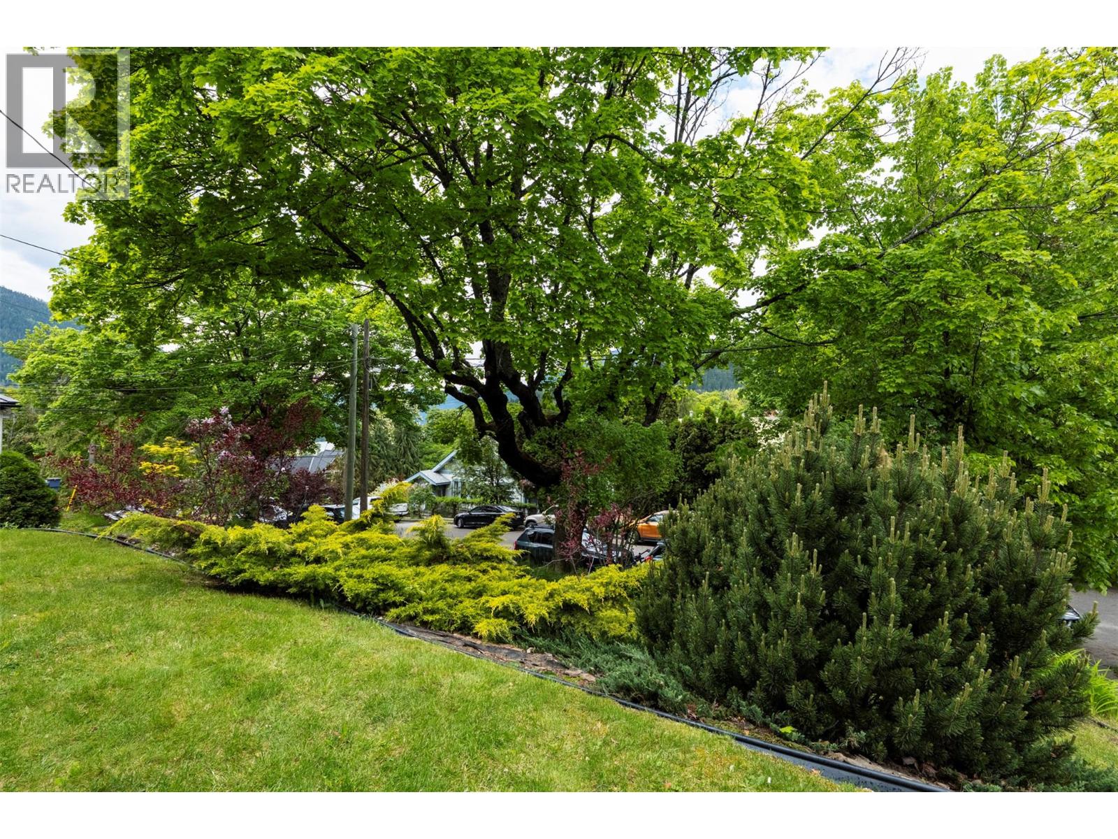 308/310 Carbonate Street Property Photo 37