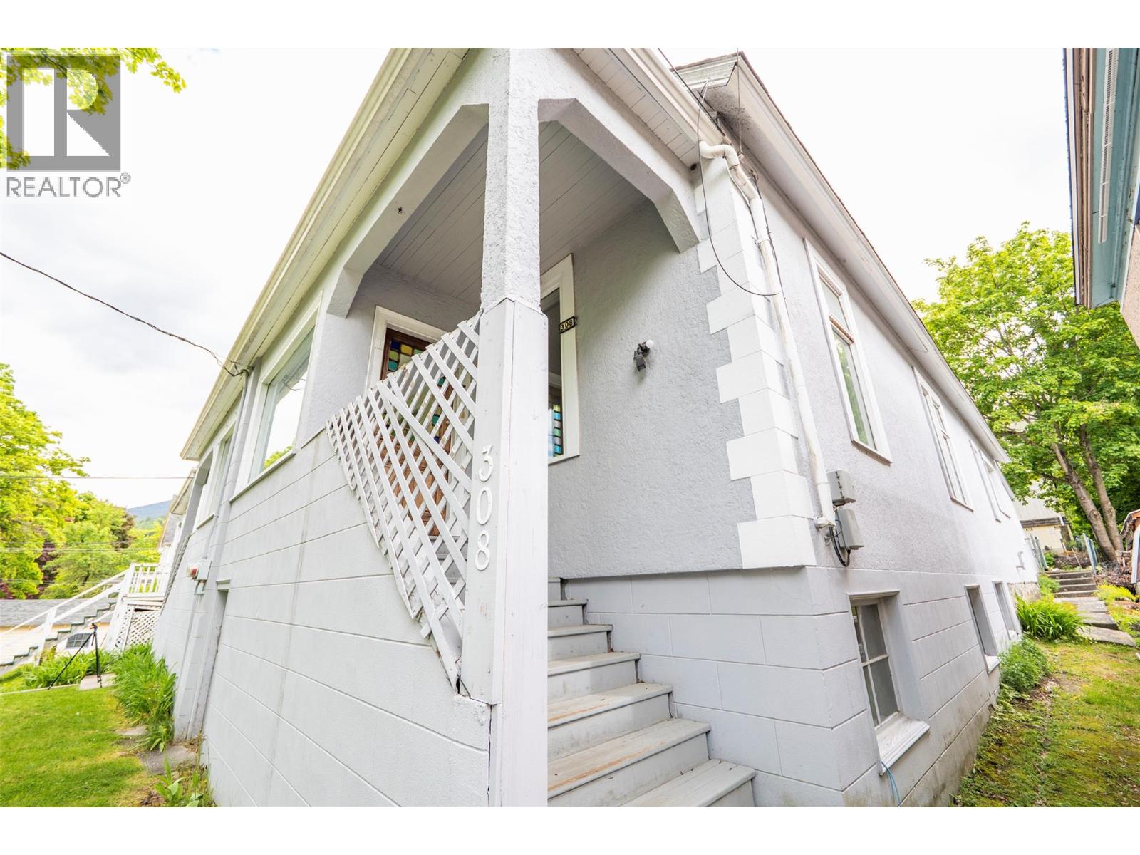 308/310 Carbonate Street Property Photo 38