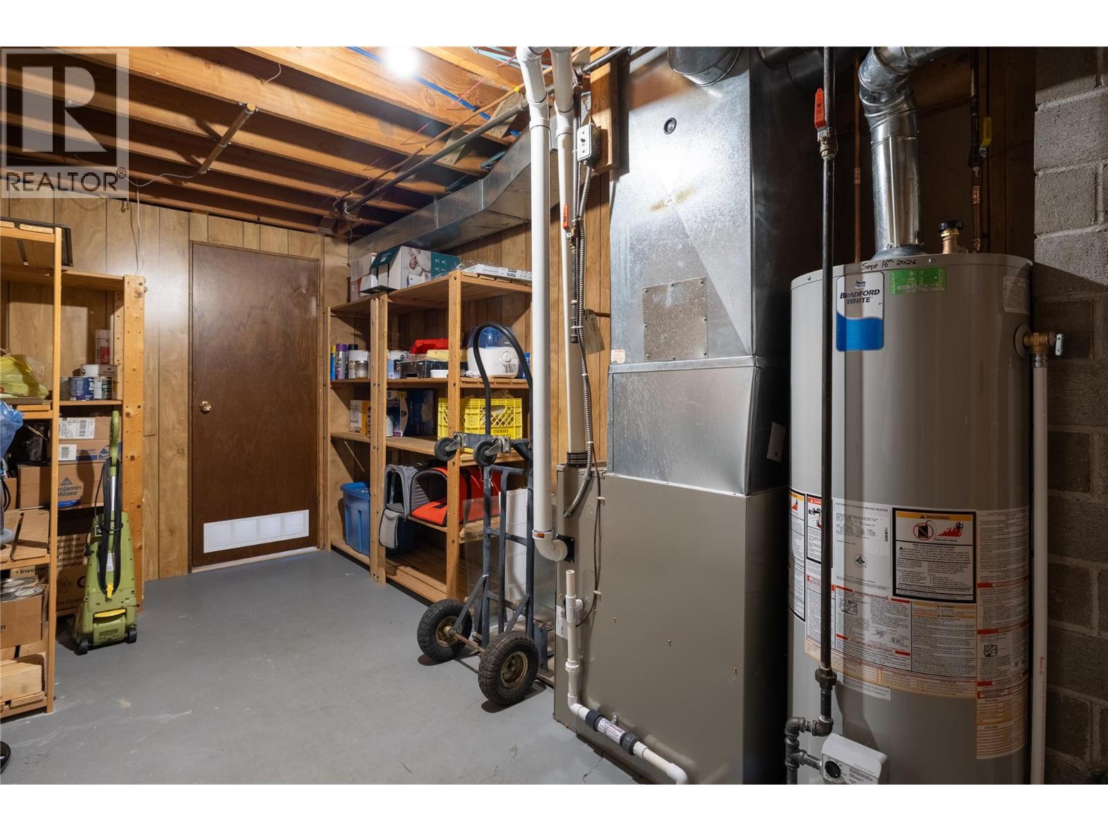 537 Robin Road Property Photo 29