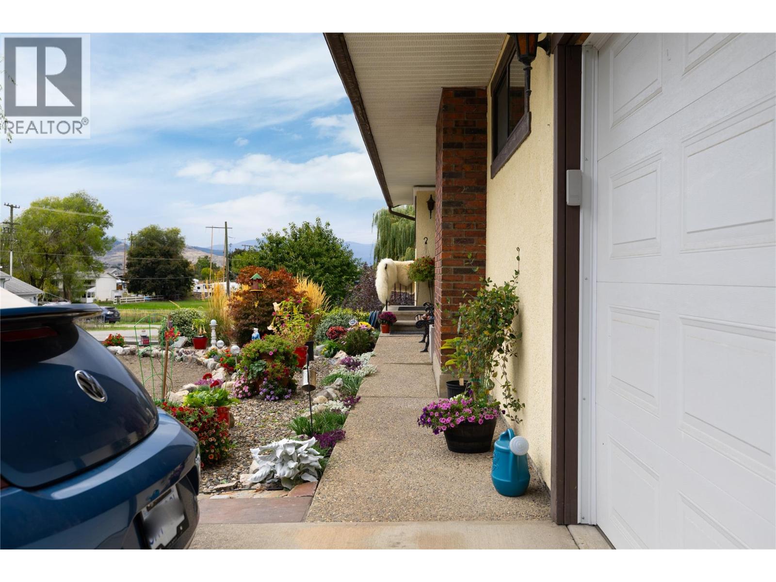 537 Robin Road Property Photo 30