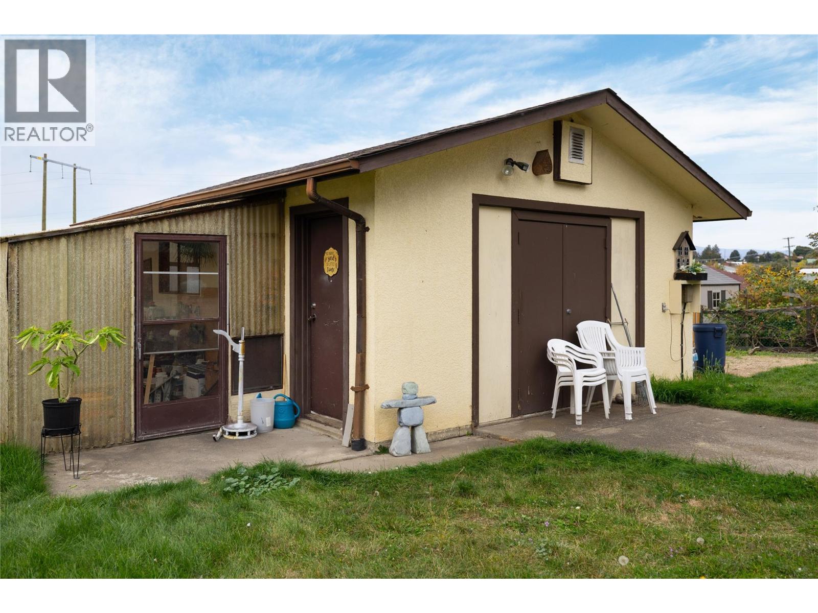 537 Robin Road Property Photo 35