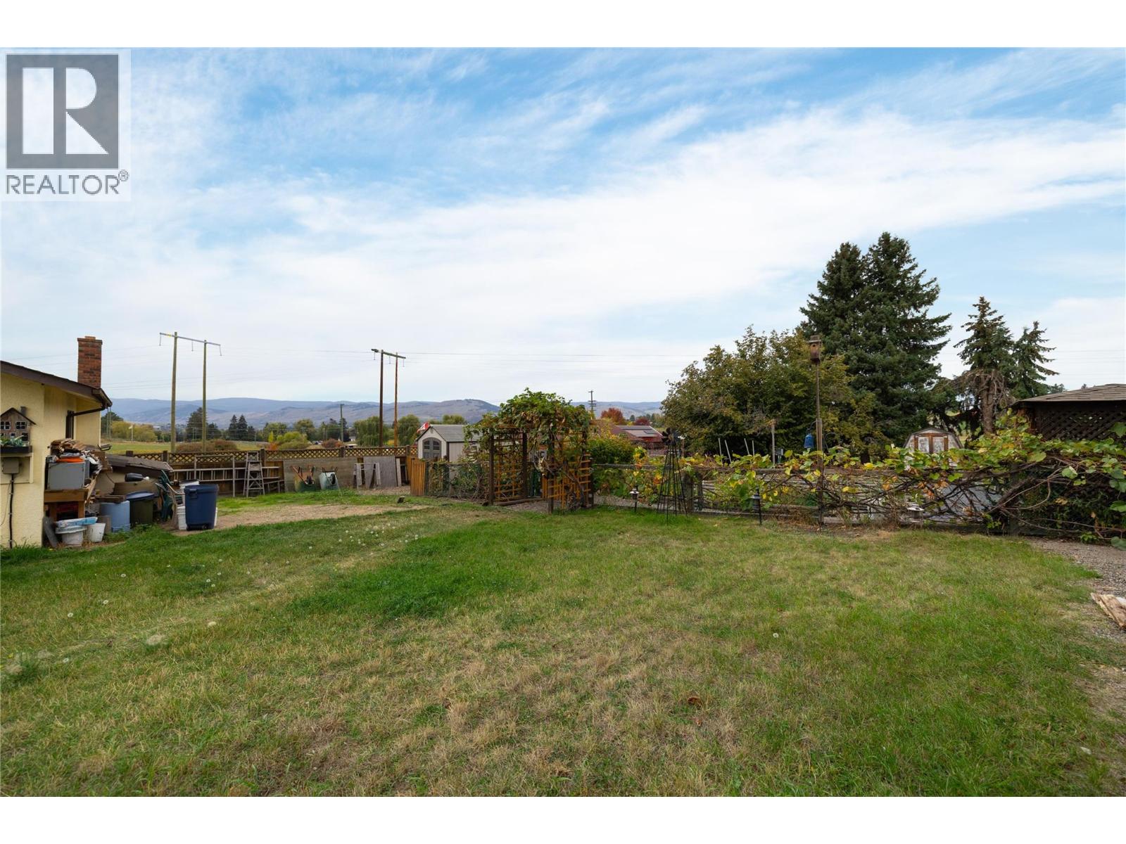 537 Robin Road Property Photo 38