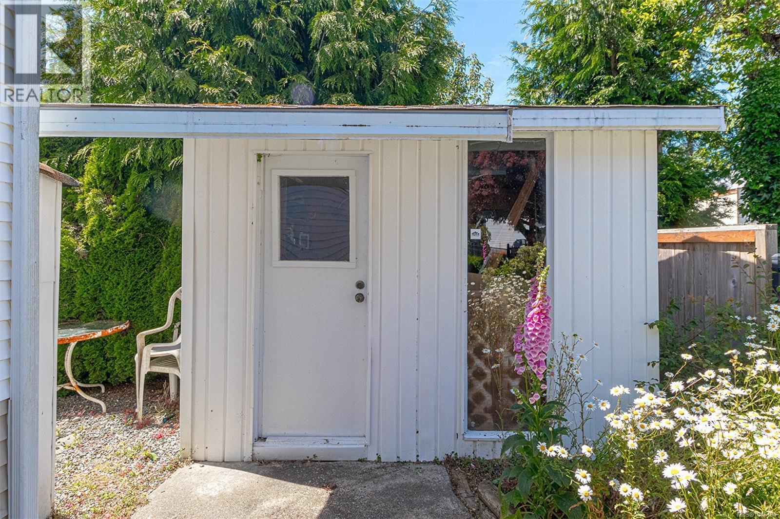 12 7871 West Coast Rd Property Photo 17