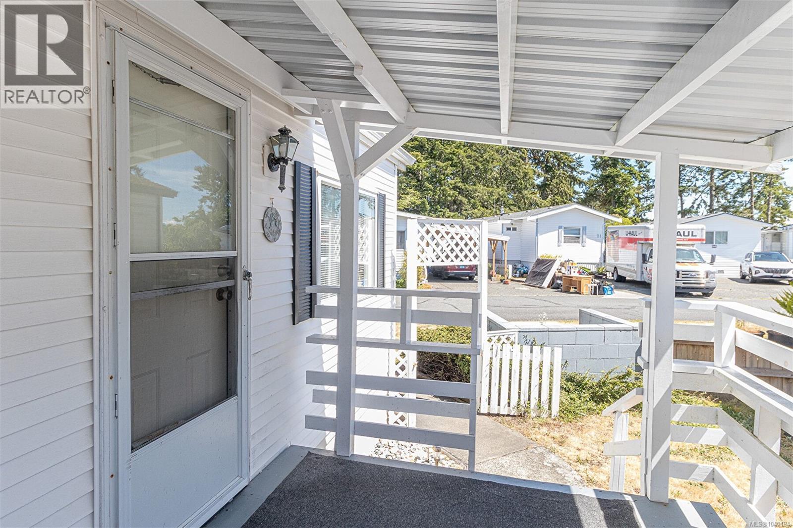 12 7871 West Coast Rd Property Photo 19