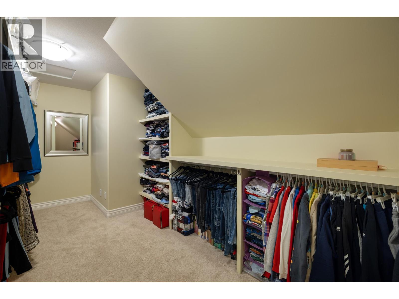 1010 Lamont Court Property Photo 16