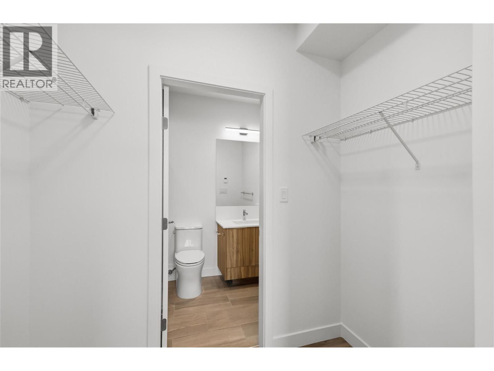 270 Riverside Drive Unit# 415 Property Photo 11