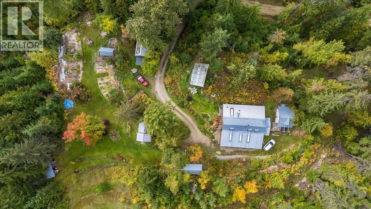 8494 Red Mountain Road Property Photo 2