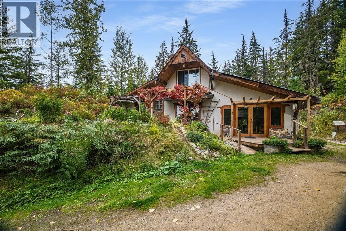 8494 Red Mountain Road Property Photo 5