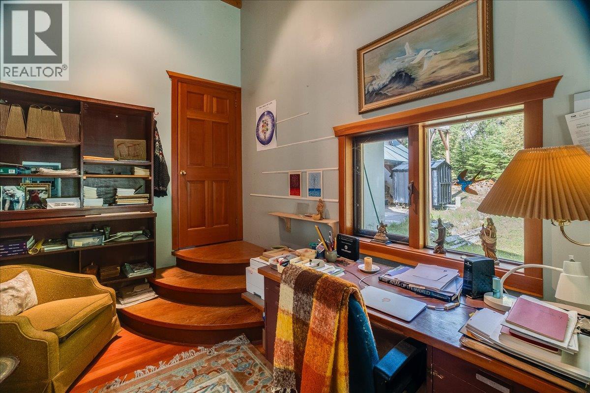 8494 Red Mountain Road Property Photo 16