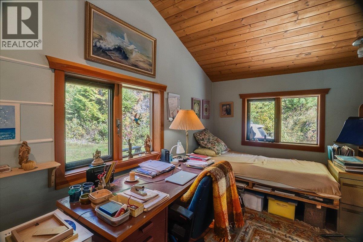 8494 Red Mountain Road Property Photo 17