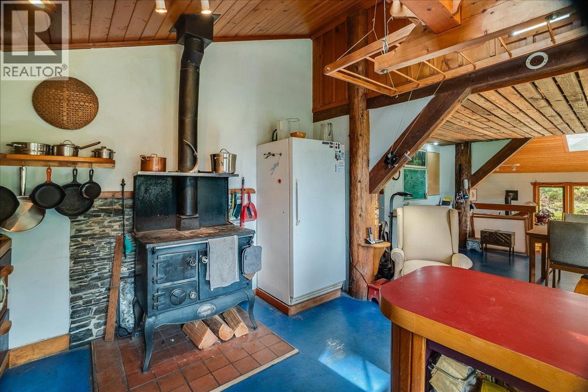 8494 Red Mountain Road Property Photo 23