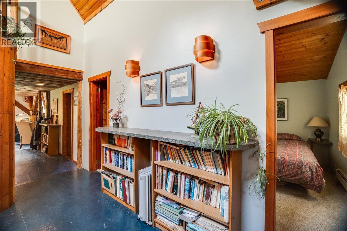 8494 Red Mountain Road Property Photo 35